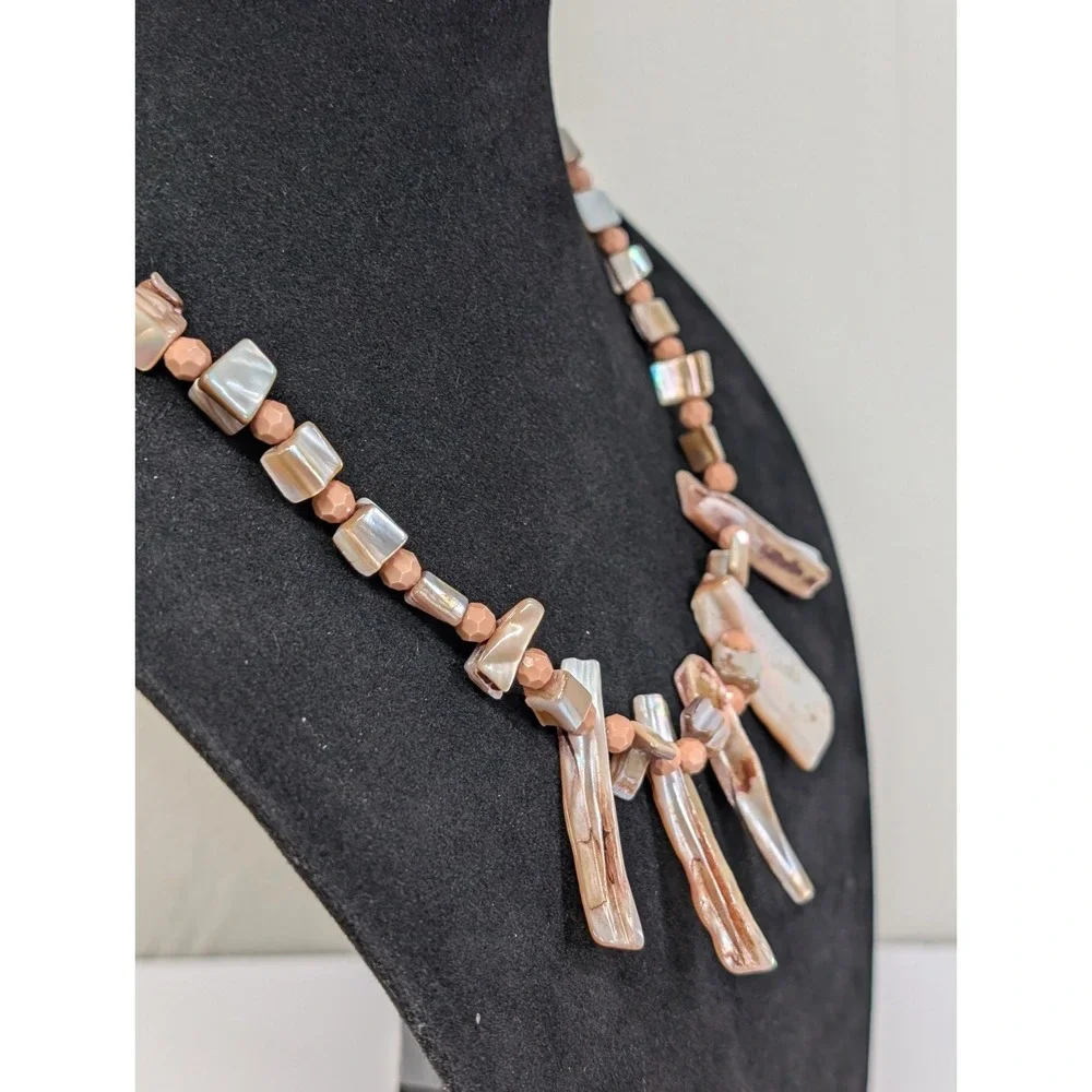 Vintage Silver Twist Barrel with Orange Shell Disk Statement Necklace‎